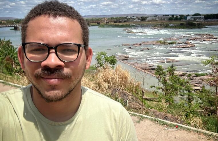 Escritor montes-clarense, Vinícios Santos, lança seu segundo livro intitulado “Ecos e Sombras”