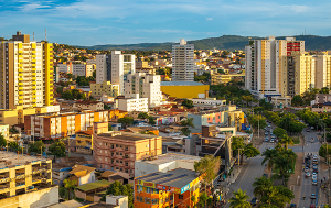 Montes Claros enfrenta semana de calor intenso, baixa umidade e alerta para o agronegócio