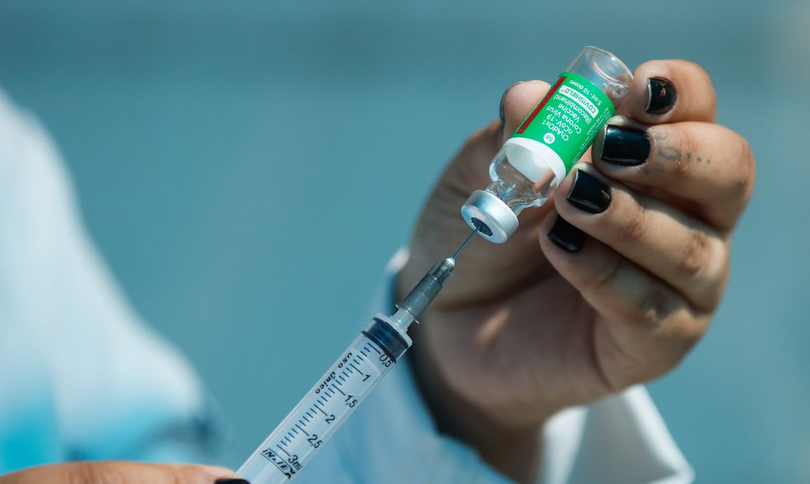 Vacinação contra febre aftosa começa no dia 1º de maio em Minas