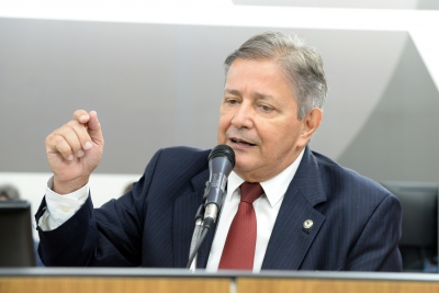 Deputado Carlos Pimenta critica recolhimento do losartana