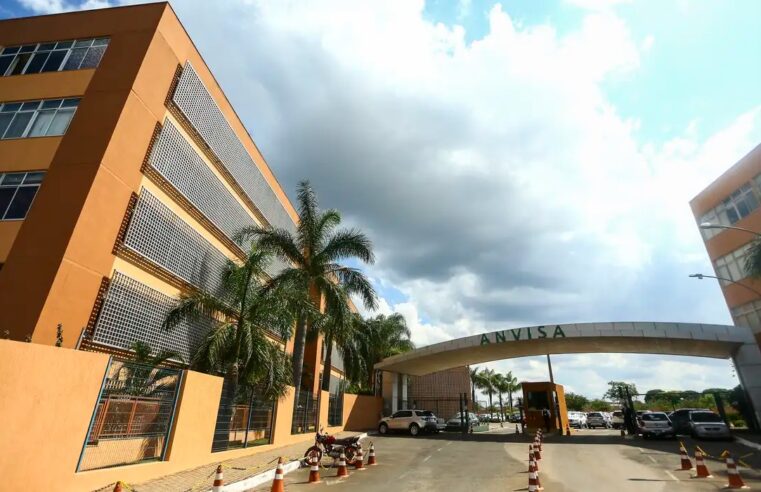 Anvisa alerta sobre uso do formol como alisante de cabelos