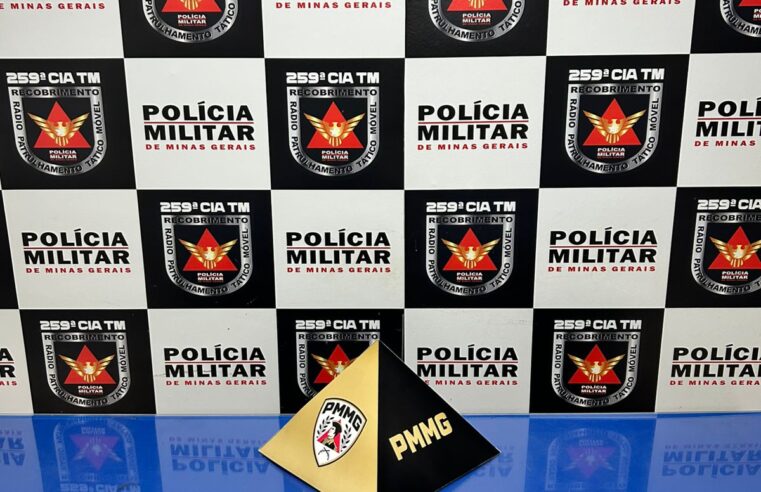 Polícia Militar desarticula ponto de tráfico de drogas e prende três suspeitos em Pirapora