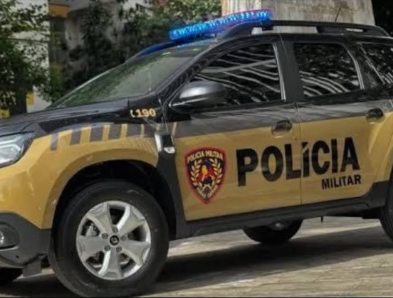 Polícia Militar cumpre mandado de prisão de suspeito com extenso histórico criminal em Três Marias
