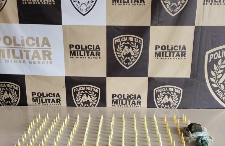 JANUÁRIA | Polícia Militar apreende suspeito e substâncias semelhantes a drogas