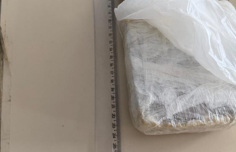 MANGA | Polícia Militar apreende barra de crack e prende suspeito durante fiscalização na MGC-135