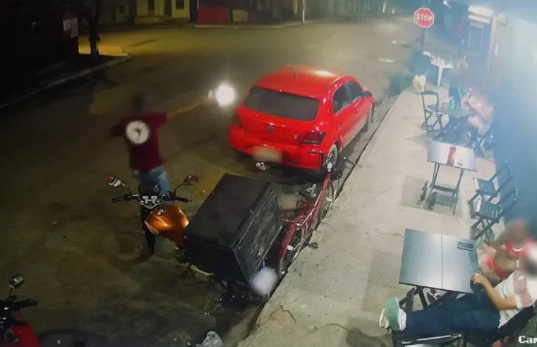 Homem é baleado em frente a bar em Buritizeiro