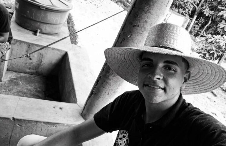 Motorista é indiciado por homicídio culposo após acidente que matou sobrinho do prefeito de São Francisco