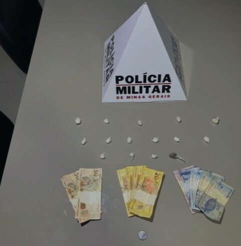 Polícia Militar desarticula ponto de tráfico de drogas em Porteirinha e prende dois suspeitos com cocaína e dinheiro