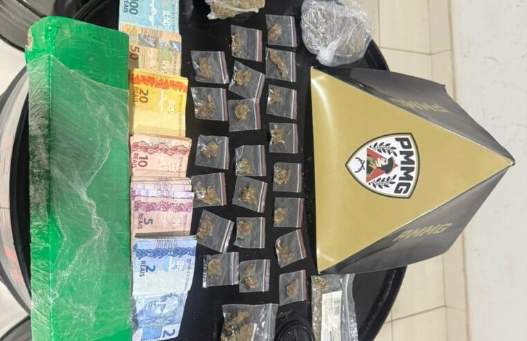 Polícia Militar apreende drogas, dinheiro e motocicletas durante operação no bairro Santo Antônio II