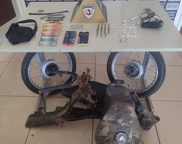 VÁRZEA DA PALMA  | Polícia Militar apreende adolescente com arma de fogo, drogas e peças de motocicleta furtada