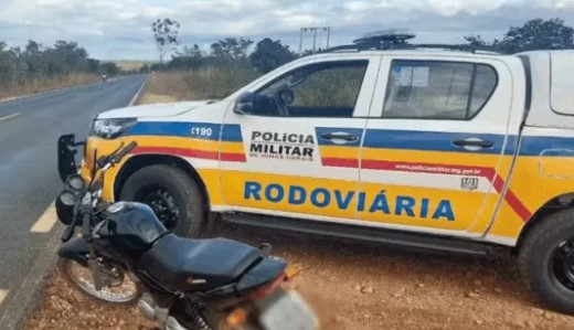 RIO PARDO DE MINAS | Polícia recupera moto furtada na Bahia durante perseguição
