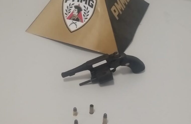 Polícia Militar prende homem por porte ilegal de arma de fogo após cerco policial entre Santo Hipólito e Monjolos