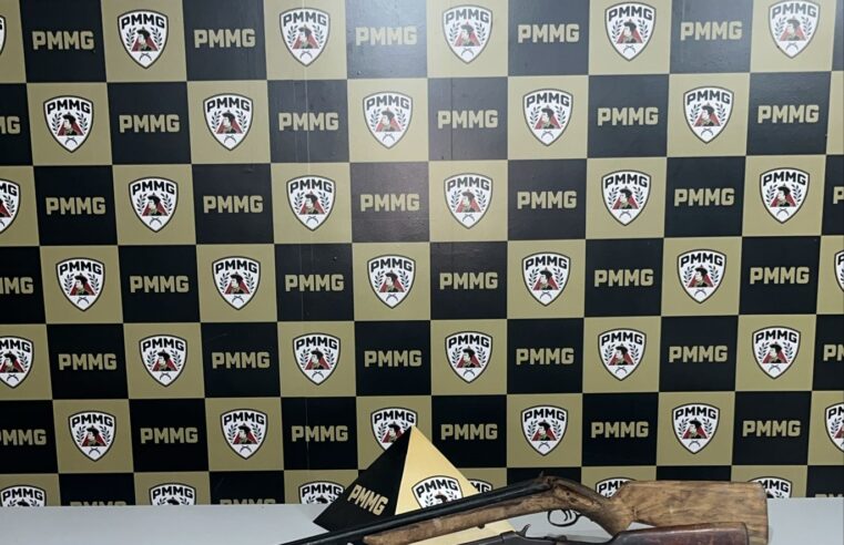 Disparos em via pública terminam com prisão e apreensão de pistola em Capelinha