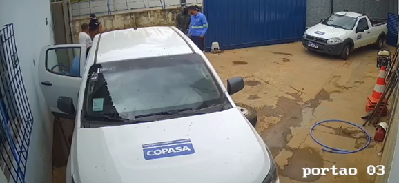 Ladrões invadem agência da Copasa em Januária; funcionários e clientes são roubados