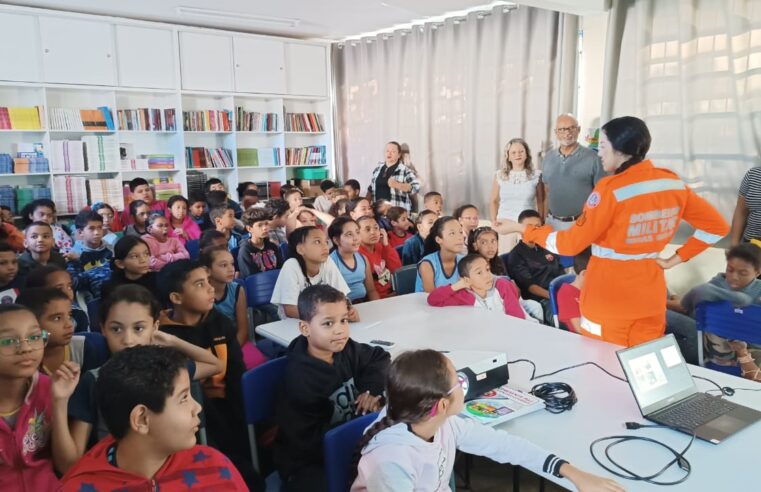 Bombeiros fazem ação na Escola Egídio Cordeiro, em Montes Claros