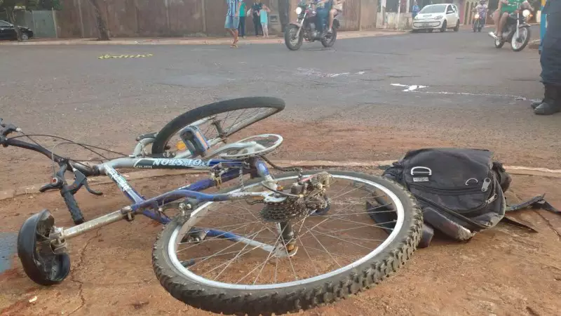 Ciclista morre em acidente com ônibus em avenida de Janaúba