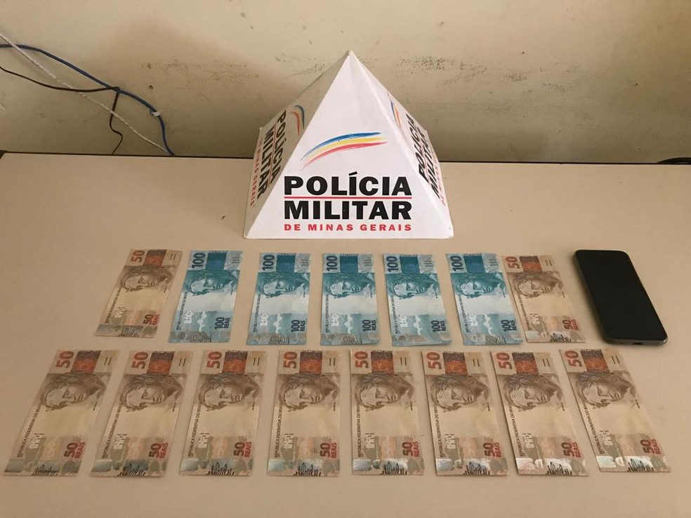 Homem é preso em flagrante ao receber R$ 1 mil em notas falsas pelos Correios