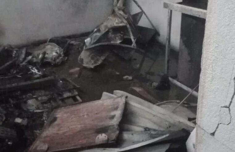 Incêndio atinge e destrói restaurante em Pirapora