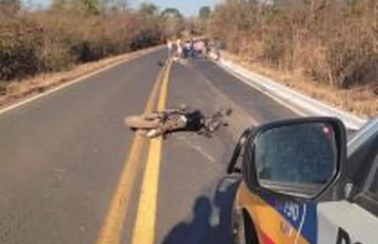 Motociclista morre em acidente na MG-402, em Brasília de Minas