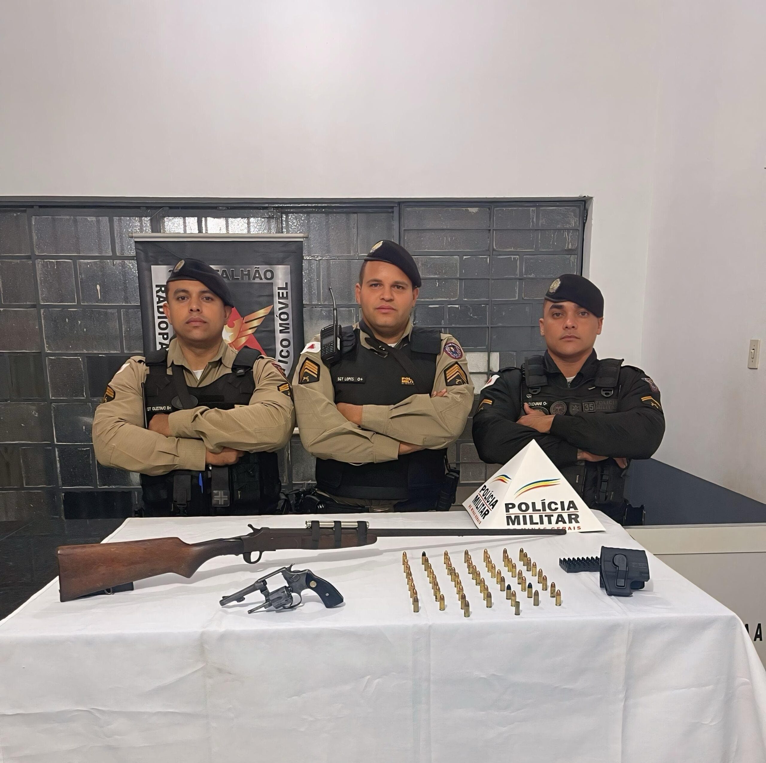 Polícia Militar realiza operação e apreende armas de fogo em Diamantina