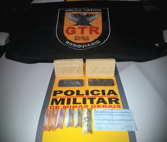 Polícia Militar Rodoviária apreende pasta base de cocaína avaliada em R$ 240 mil em Francisco Sá