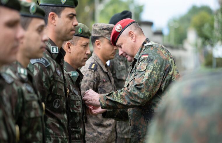 Oficiais do Exército Brasileiro concluem curso de comandante de subunidade internacional