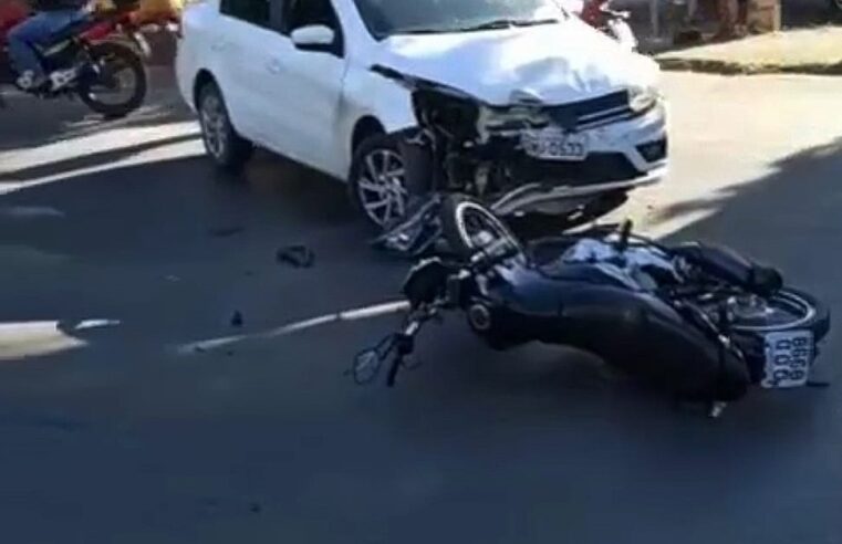 Motociclista fica ferido após colisão de carro e moto em Montes Claros