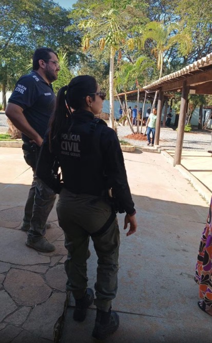 Polícia prende proprietário de clínica de reabilitação por cárcere privado, em Montes Claros