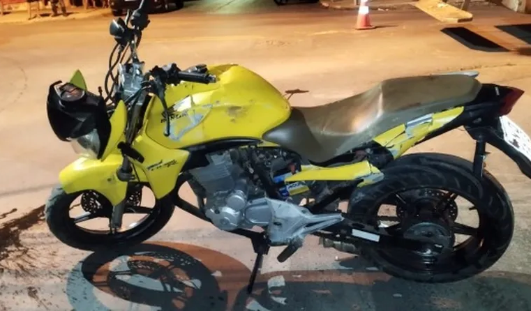 Motociclista morre em acidente com caminhão da coleta de lixo em Montes Claros