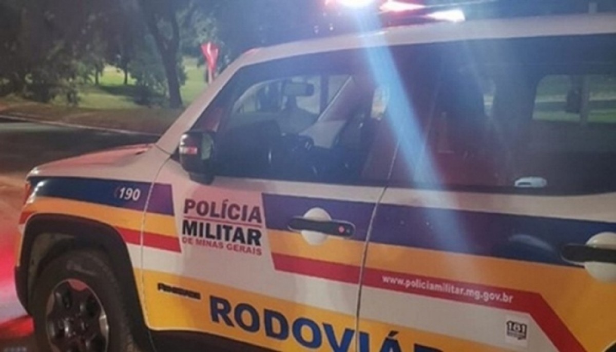 Acidente envolvendo dois automóveis deixam dois mortos e quatro feridos, em Felixlândia