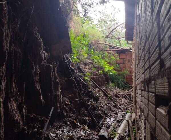 Defesa Civil e Corpo de Bombeiros identificam risco estrutural em residências de Nova Porteirinha