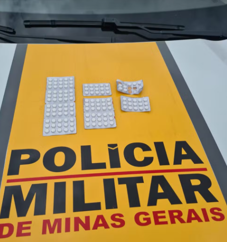 MONTES CLAROS | Polícia Militar Rodoviária apreende 127 comprimidos de rebite durante operação na BR-135