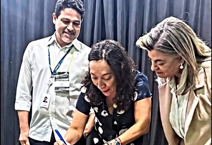 Nova Porteirinha firma compromisso com a Copasa para ampliar saneamento na zona rural