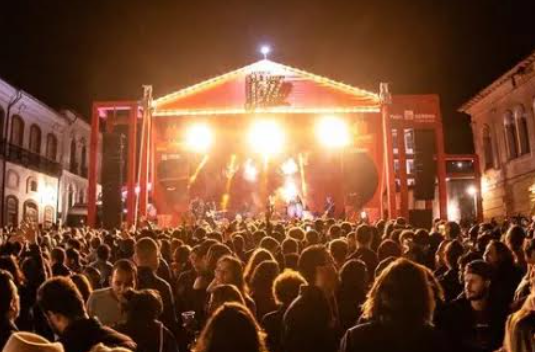 Grão Mogol celebra o sucesso da primeira edição do Festival Tudo é Jazz