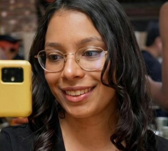 Família de Jequitaí pede ajuda para localizar jovem desaparecida em Montes Claros