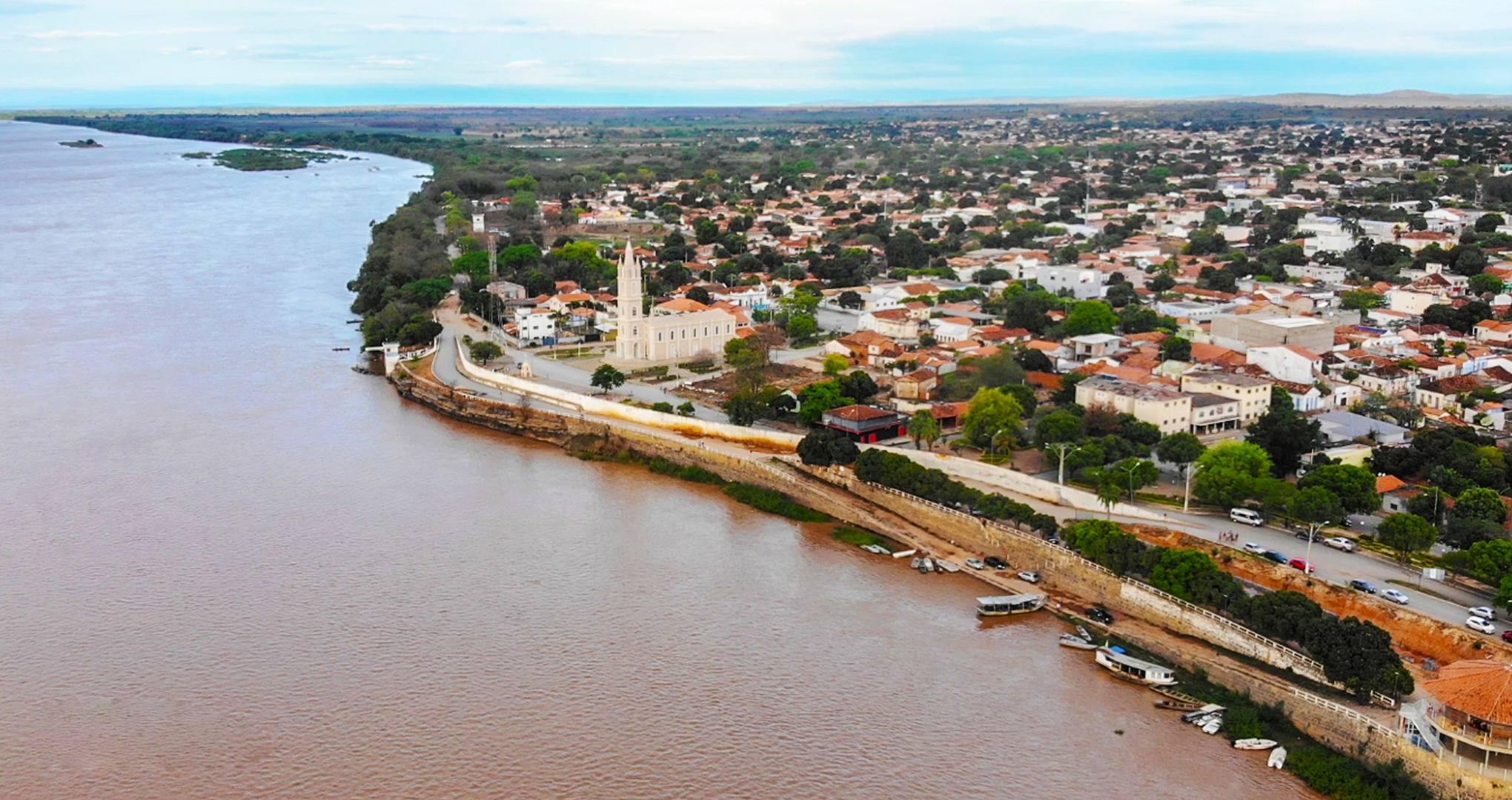 Ministério Público recomenda suspensão da execução de emendas parlamentares em São Francisco a partir de 2026