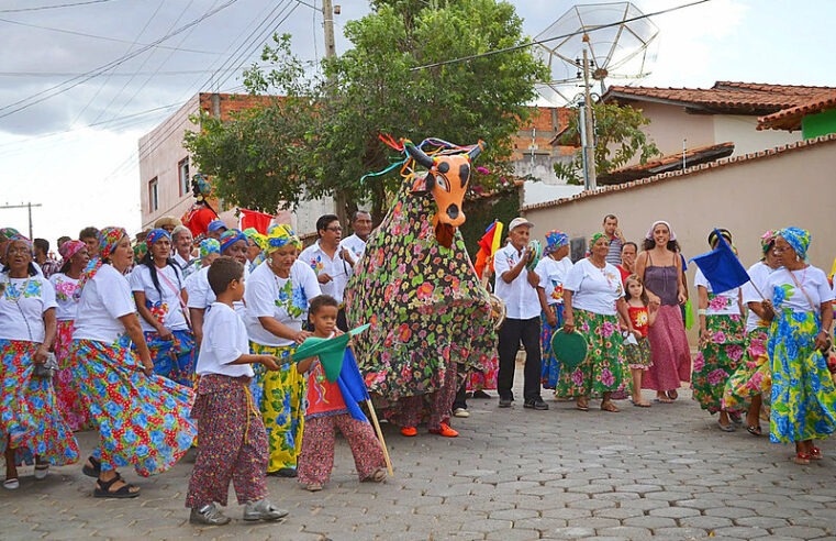 Festivale celebra mais de quatro décadas preservando a identidade cultural do Vale do Jequitinhonha