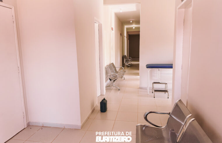 Cachoeira do Manteiga celebra reinauguração de UBS e entrega de escrituras a moradores