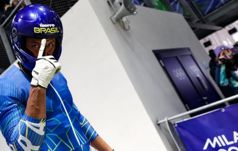 Nervoso, João Fonseca falha, perde para Ignacio Buse e se despede do Rio Open