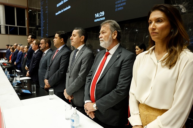 Procurador-geral de Justiça participa de posse da nova Mesa da Assembleia Legislativa