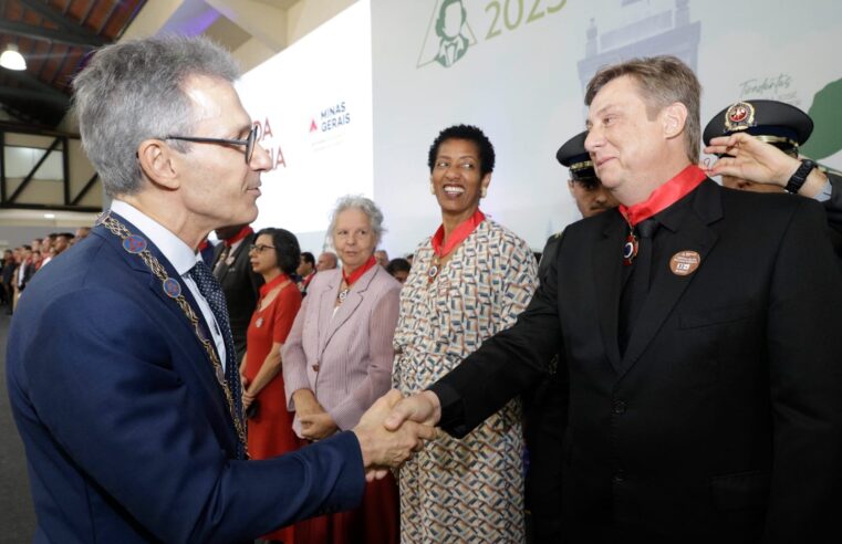Professores da Unimontes são agraciados com a Medalha da Inconfidência