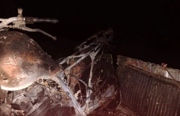 Motocicleta pega fogo e fica totalmente destruída em Verdelândia