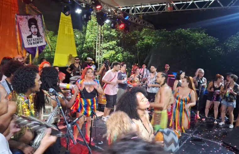 Carnaval de rua atende as expectativas em Montes Claros