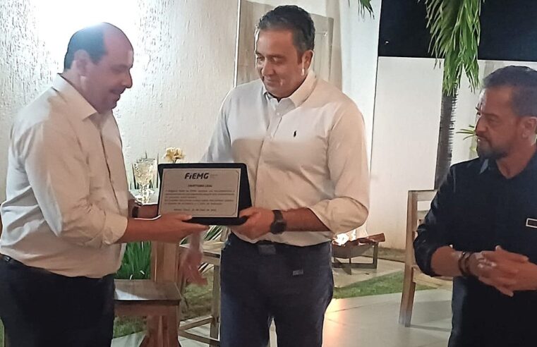 FIEMG Regional Norte e Sindicatos Empresariais fazem homenagem ao Superintende e ao Gerente Regional do SESI SENAI
