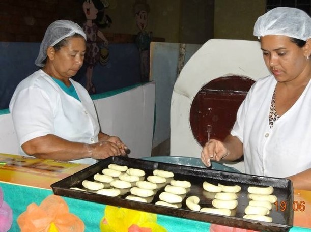 Sebrae Minas leva capacitação gratuita para biscoiteiras de Japonvar, no Norte do estado