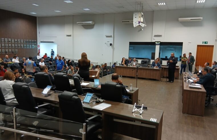 Câmara aprova 10 Projetos de Lei e de Resolução