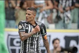Destaque no Atlético-MG, Guilherme Arana fala sobre voltar à Seleção
