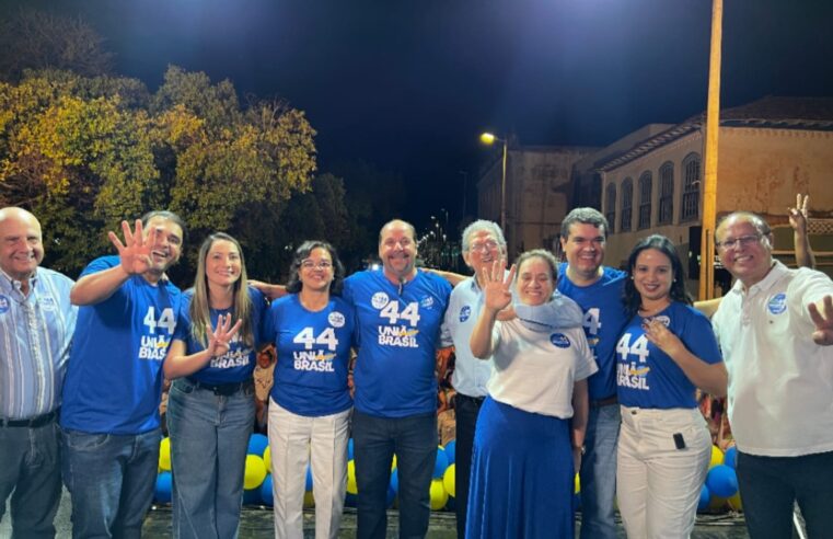 Onda azul toma conta de Montes Claros!