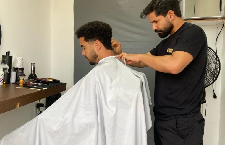 Empreendedor do Norte de Minas conquista clientela e vira referência em corte de cabelo e barba