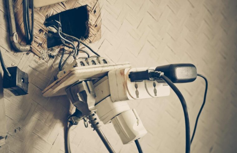 Brasil contabiliza pelo 3º ano consecutivo mais de 2 mil acidentes elétricos